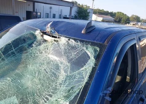 2018 Chevrolet Silverado 1500 2Lt z USA, uszkodzony, nr VIN 3GCUKREC2JG181831